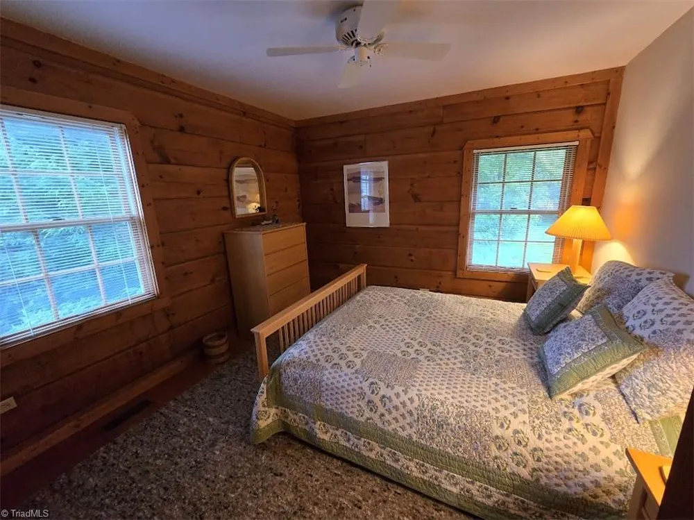 979 Wagon Road Warrensville, NC 28693