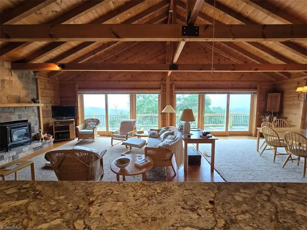 979 Wagon Road Warrensville, NC 28693