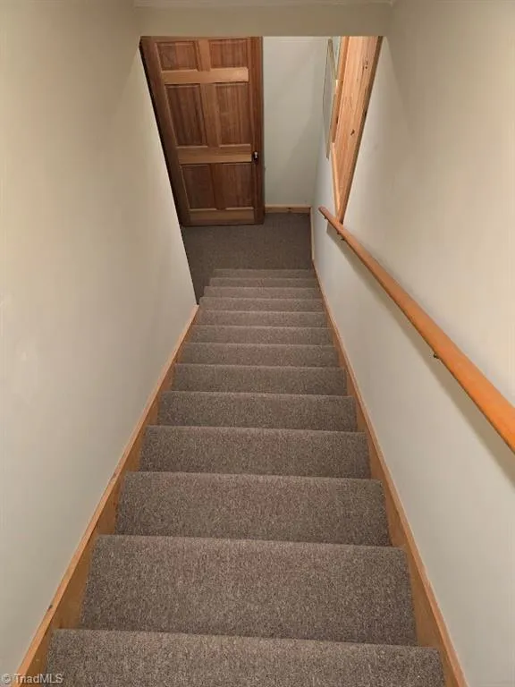 979 Wagon Road Warrensville, NC 28693