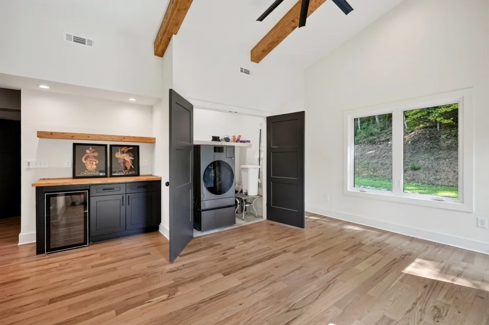 2343 Shoreside Dr Smithville, TN 37166