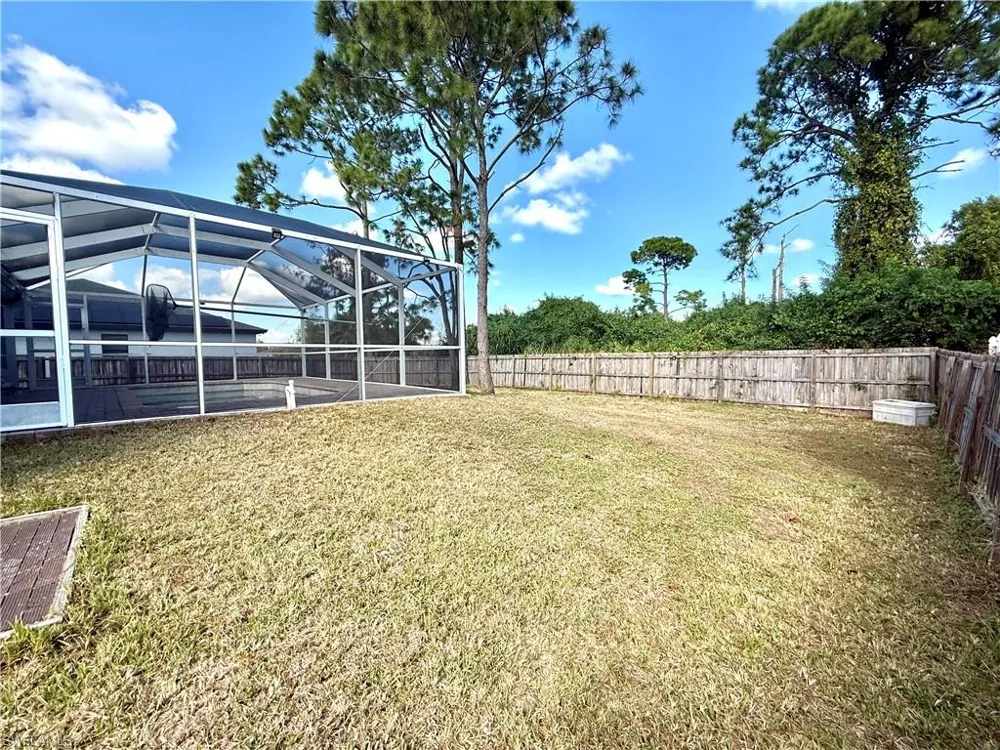 3122 12th Street SW Lehigh Acres, FL 33976
