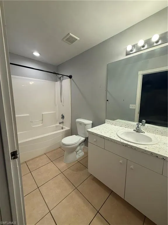 3122 12th Street SW Lehigh Acres, FL 33976