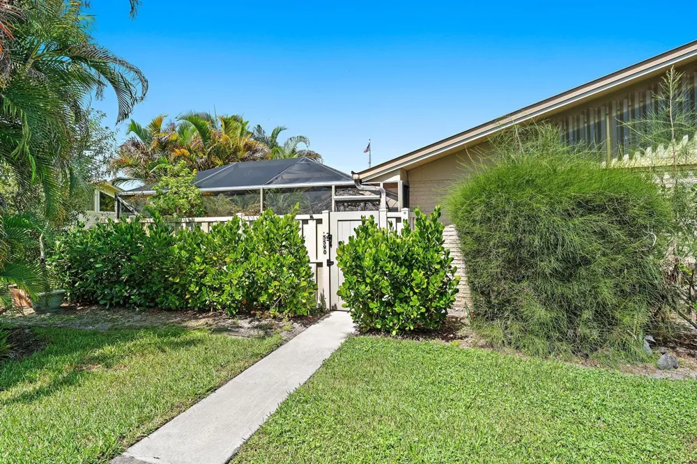 5590 Golden Eagle Circle Palm Beach Gardens, FL 33418