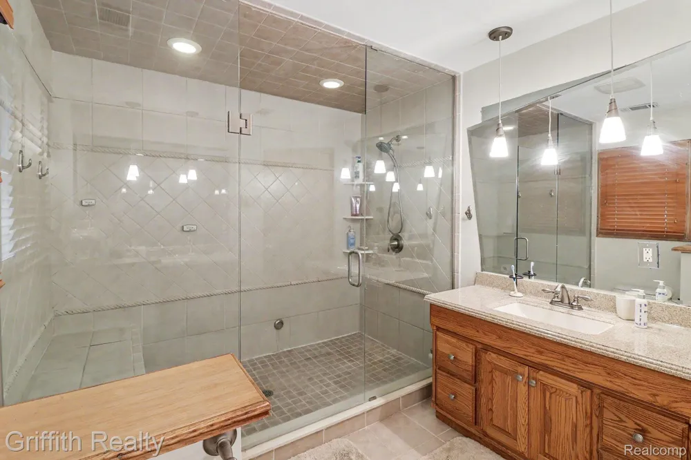 4550 Clifford Road Genoa Township, MI 48116