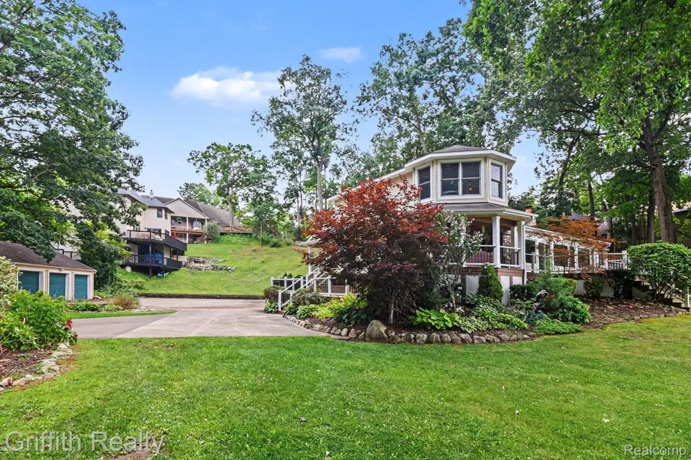 4550 Clifford Road Genoa Township, MI 48116