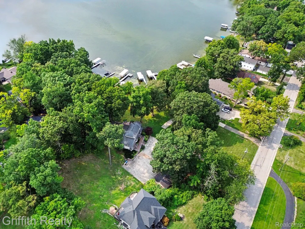 4550 Clifford Road Genoa Township, MI 48116