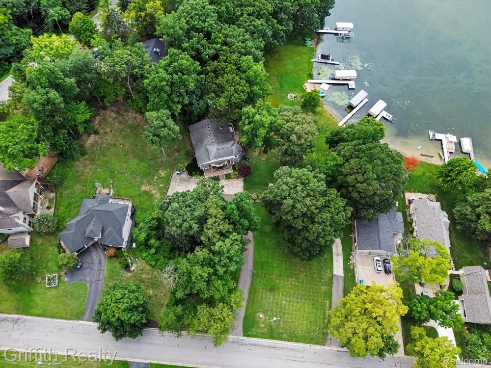 4550 Clifford Road Genoa Township, MI 48116