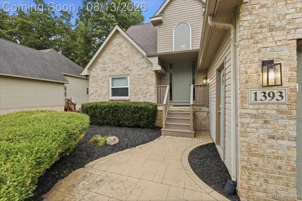 1393 Remsing Street Hartland Township, MI 48353