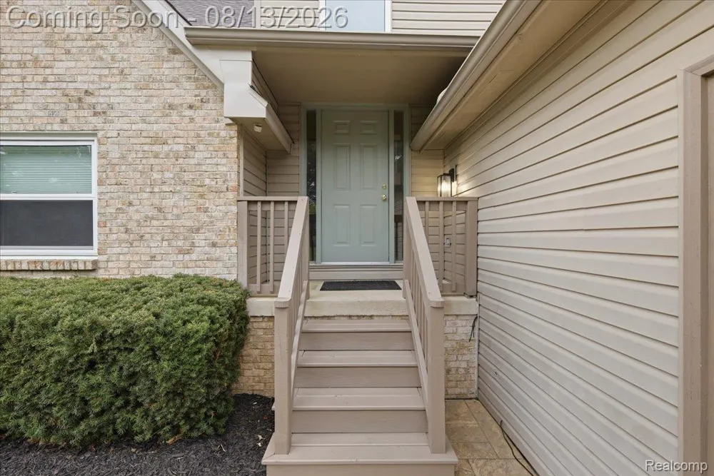 1393 Remsing Street Hartland Township, MI 48353