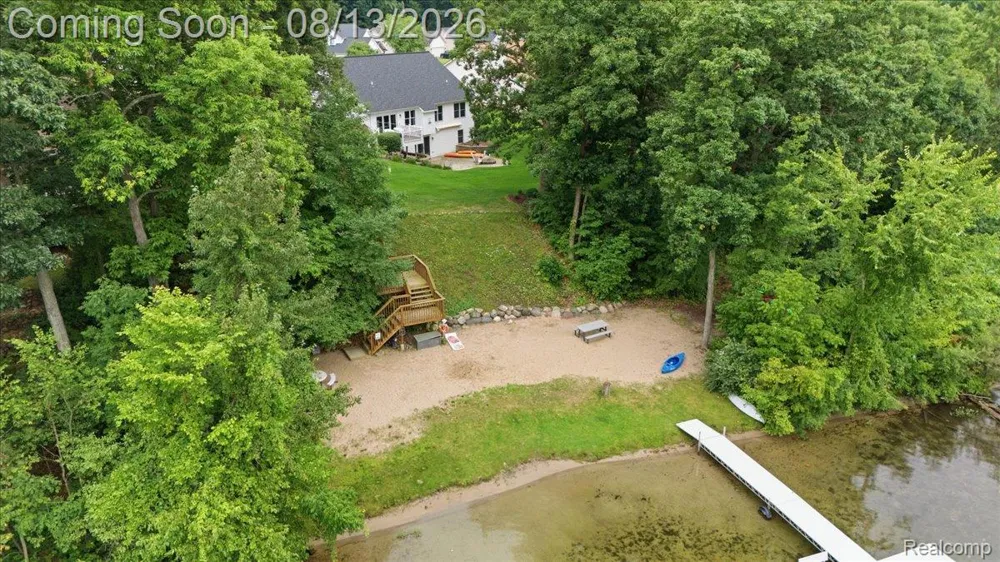 1393 Remsing Street Hartland Township, MI 48353