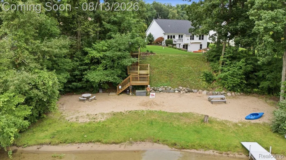 1393 Remsing Street Hartland Township, MI 48353