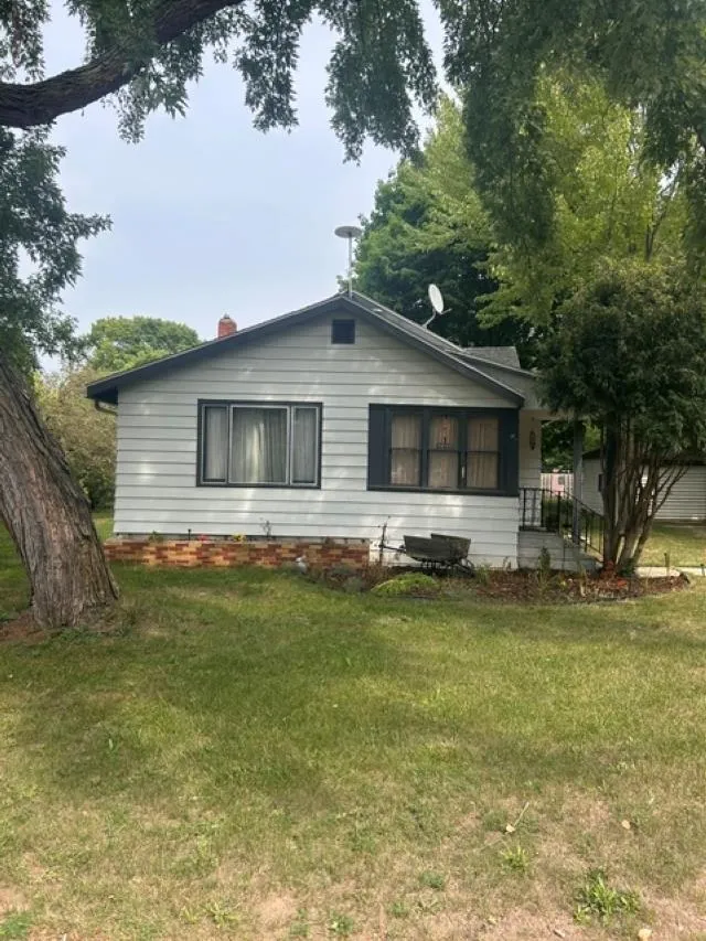 321 S State Street Alma City, MI 48801