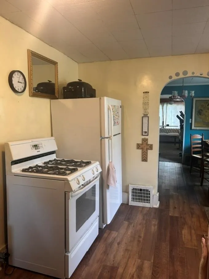 321 S State Street Alma City, MI 48801