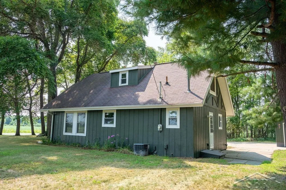 5959 Busch Road Taymouth Township, MI 48415