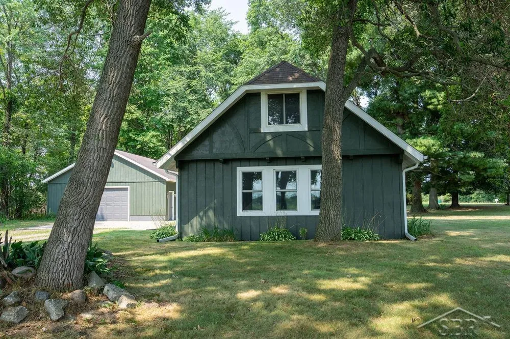 5959 Busch Road Taymouth Township, MI 48415