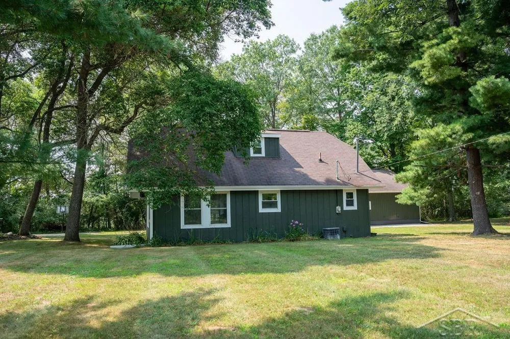5959 Busch Road Taymouth Township, MI 48415