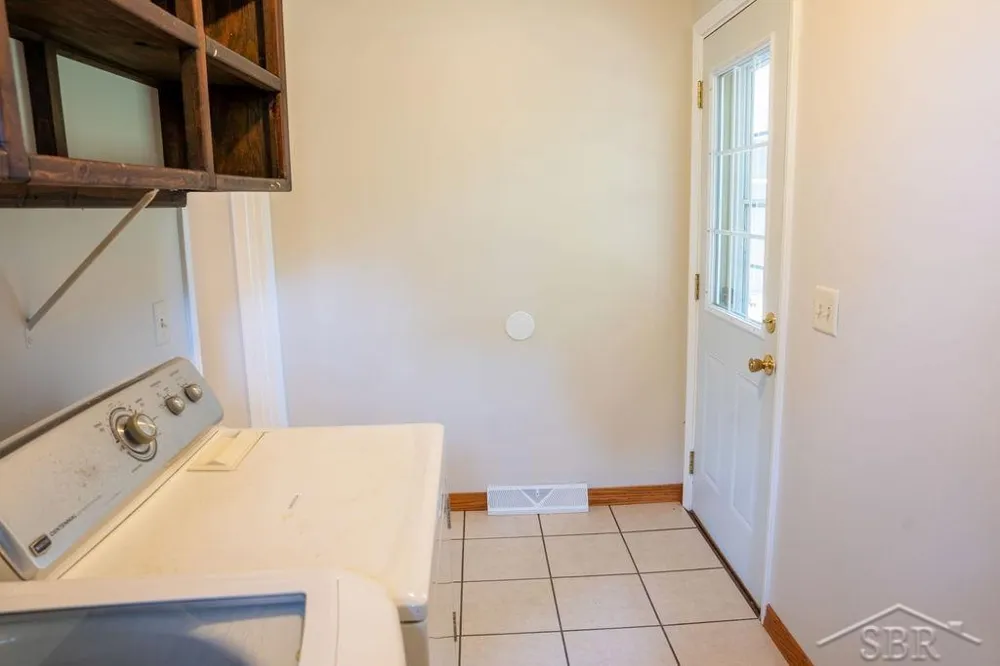 5959 Busch Road Taymouth Township, MI 48415
