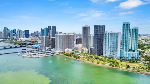 1800 Bayshore Dr #809