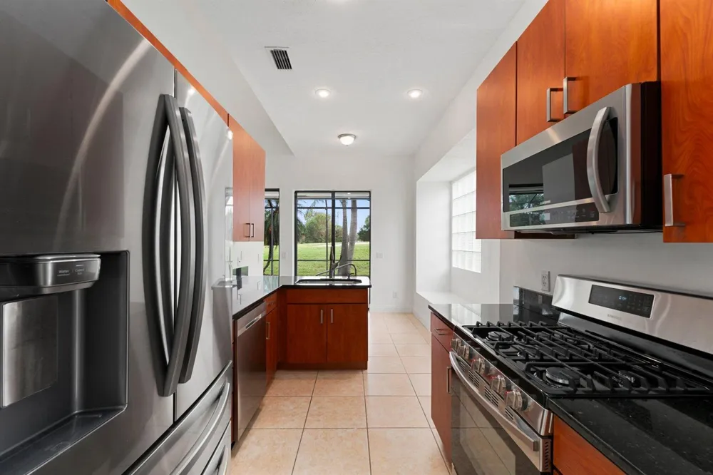 435 SW JEFFERSON CIRCLE Port St. Lucie, FL 34986
