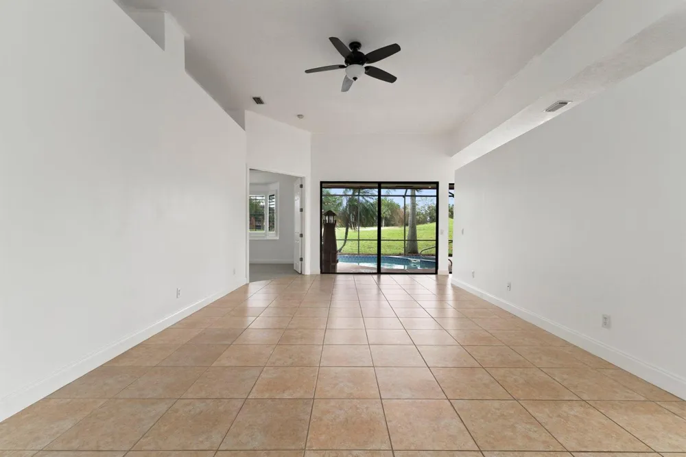 435 SW JEFFERSON CIRCLE Port St. Lucie, FL 34986