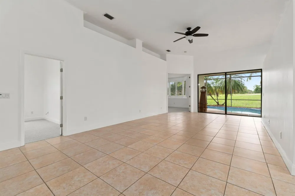 435 SW JEFFERSON CIRCLE Port St. Lucie, FL 34986