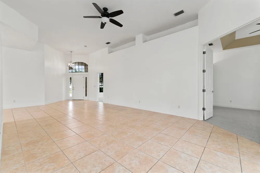 435 SW JEFFERSON CIRCLE Port St. Lucie, FL 34986