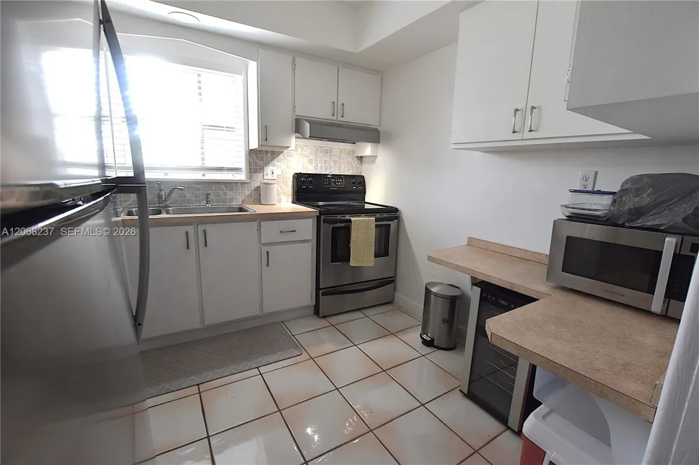 2666 Emory Dr east #F West Palm Beach, FL 33415