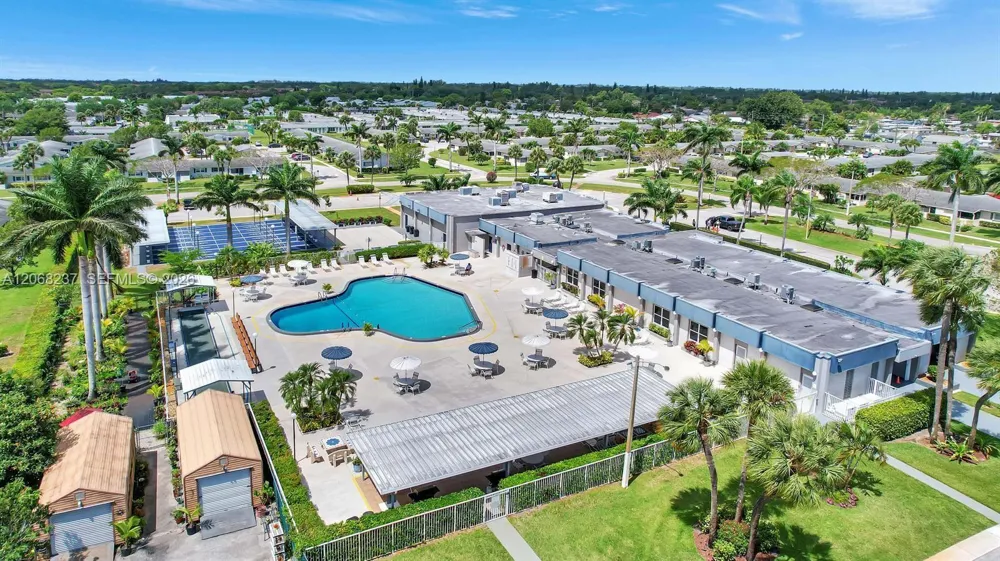 2666 Emory Dr east #F West Palm Beach, FL 33415