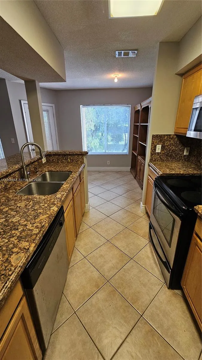 815 W Boynton Beach Blvd #4-205 Boynton Beach, FL 33426