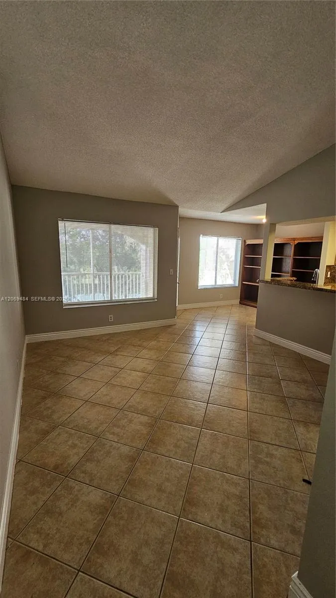 815 W Boynton Beach Blvd #4-205 Boynton Beach, FL 33426