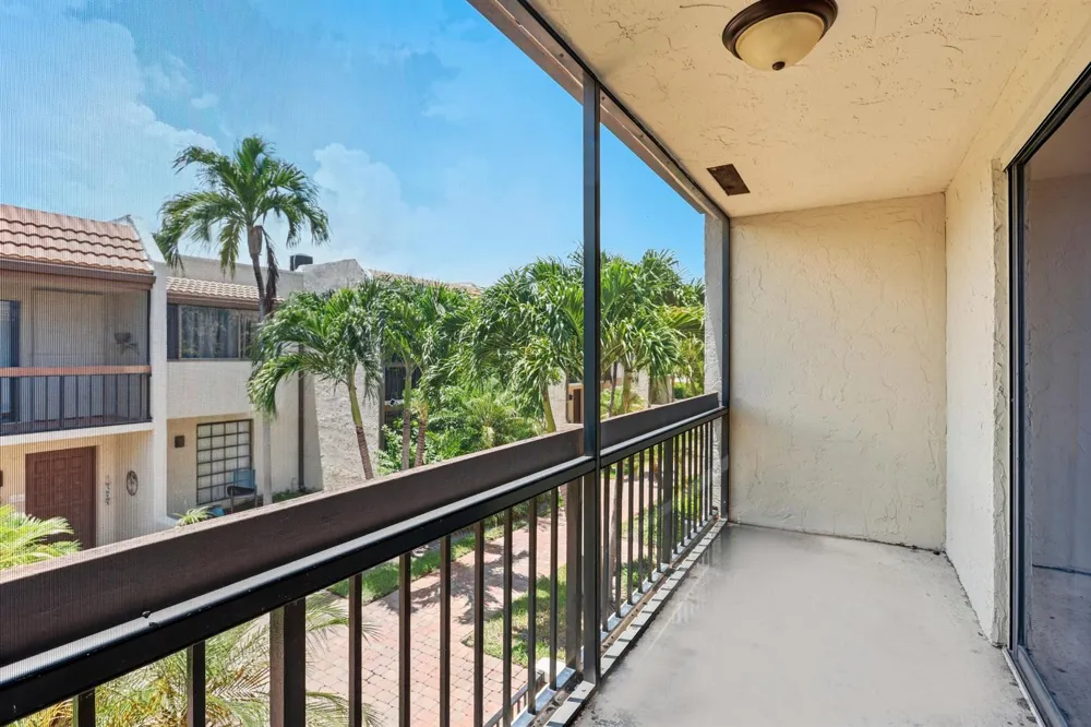 721 SE 1ST WAY #C11 Deerfield Beach, FL 33441