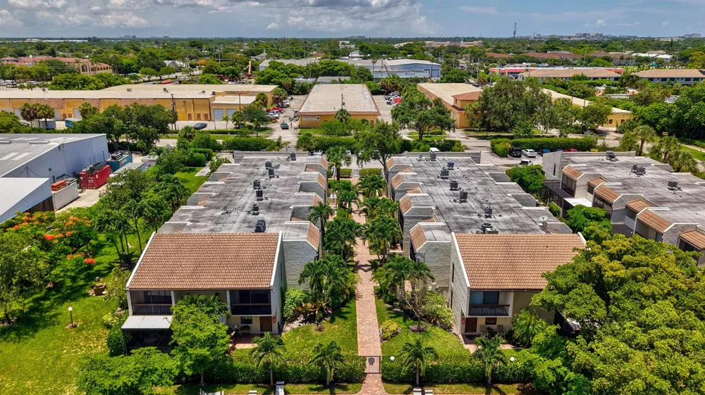 721 SE 1ST WAY #C11 Deerfield Beach, FL 33441