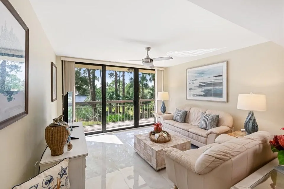 2101 Marina Isle Way #203 Jupiter, FL 33477