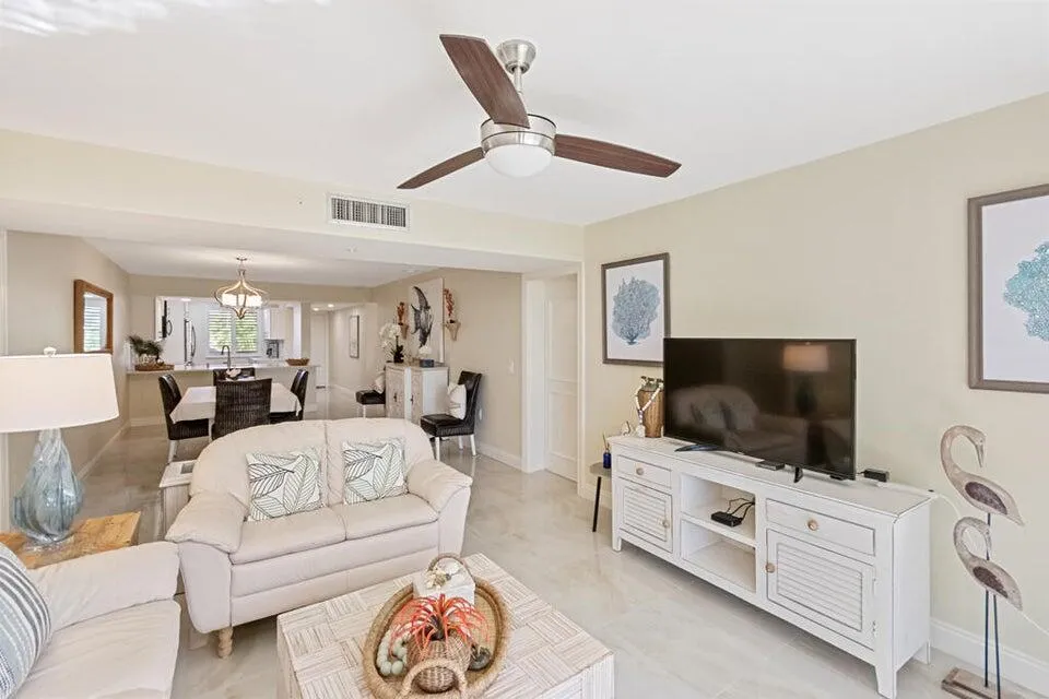 2101 Marina Isle Way #203 Jupiter, FL 33477