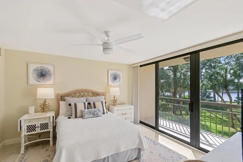 2101 Marina Isle Way #203 Jupiter, FL 33477