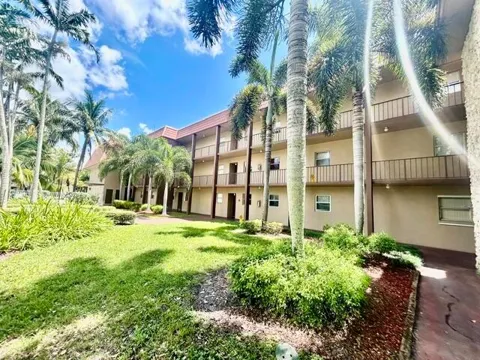 120 Sparrow Drive #115