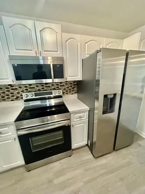 120 Sparrow Drive #115 Royal Palm Beach, FL 33411