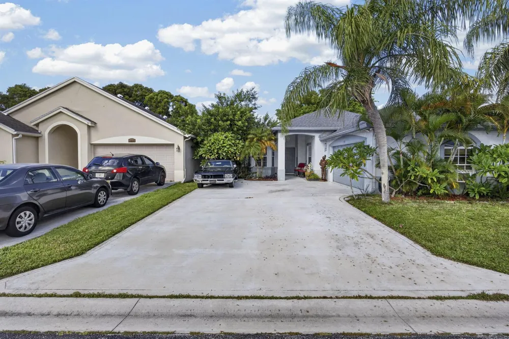 1480 Lake Breeze Drive Wellington, FL 33414