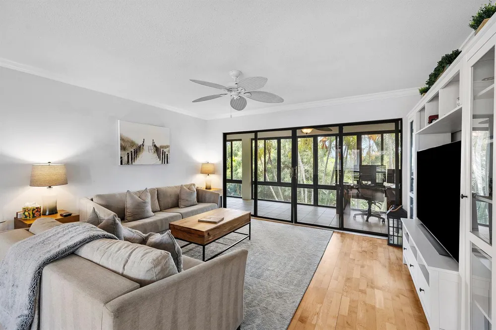 4022 Quail Ridge Dr #Osprey Boynton Beach, FL 33436