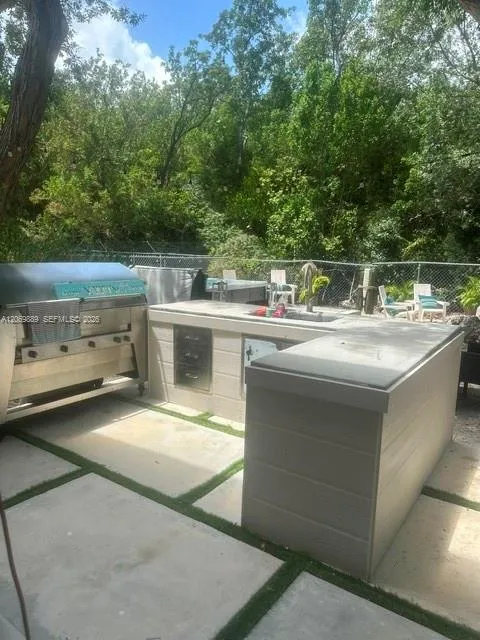 1 Meridian Ave #1 Key Largo, FL 33037