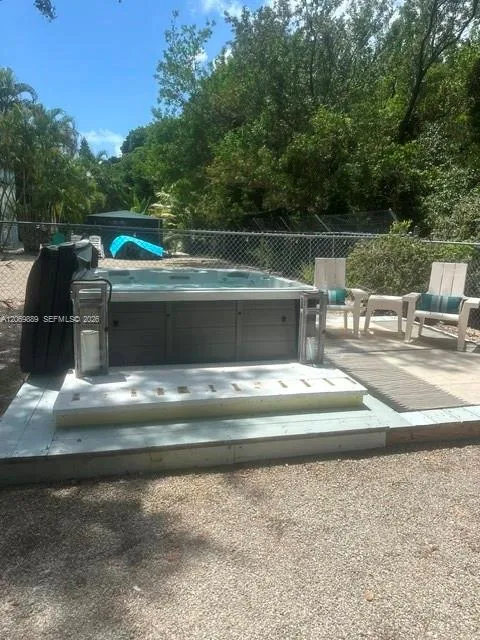 1 Meridian Ave #1 Key Largo, FL 33037
