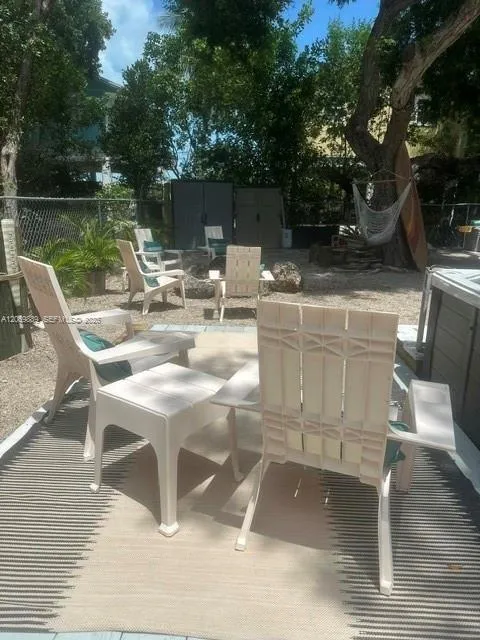 1 Meridian Ave #1 Key Largo, FL 33037
