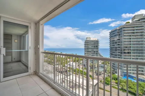 2200 NE 33rd Avenue #17C