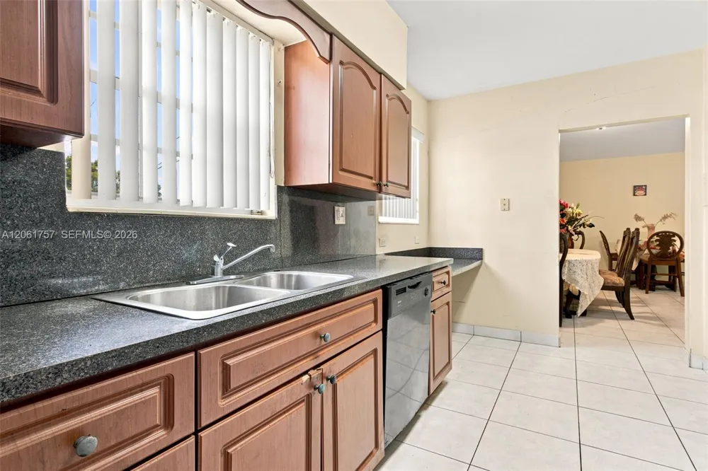 1760 NW 187th Ter Miami Gardens, FL 33056