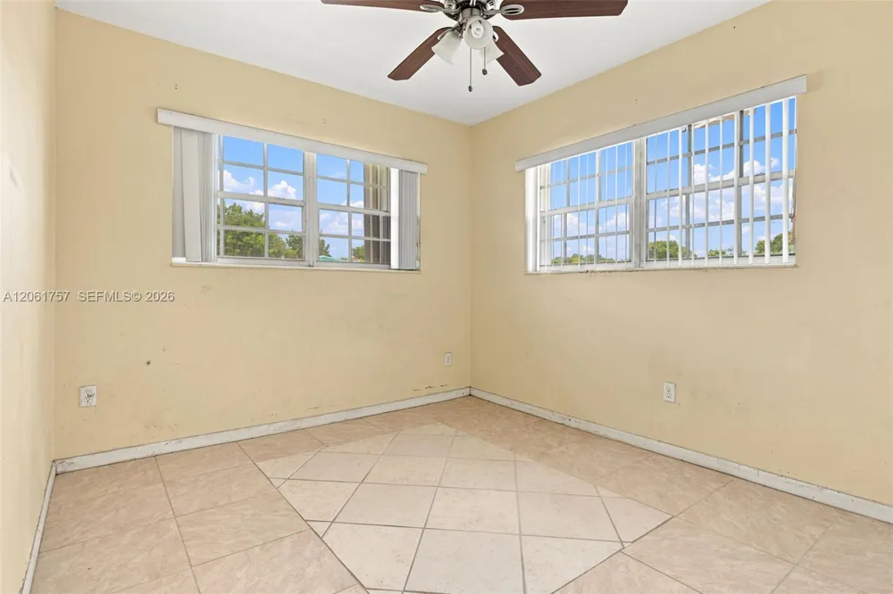 1760 NW 187th Ter Miami Gardens, FL 33056