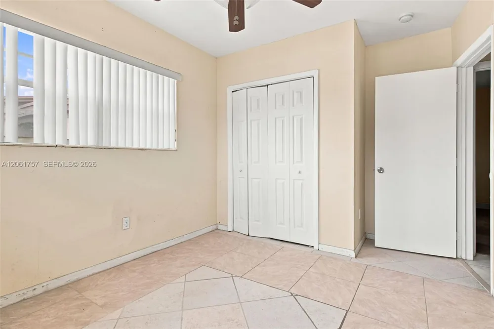 1760 NW 187th Ter Miami Gardens, FL 33056