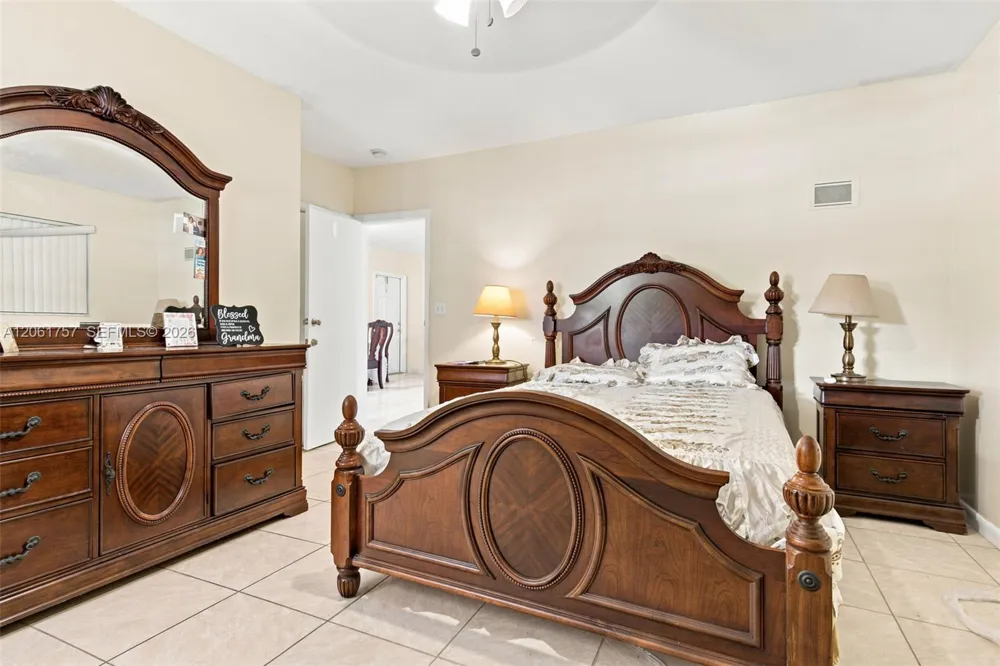 1760 NW 187th Ter Miami Gardens, FL 33056