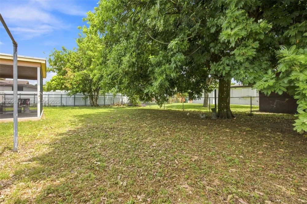 1760 NW 187th Ter Miami Gardens, FL 33056