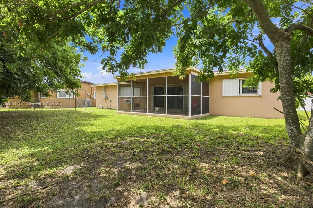 1760 NW 187th Ter Miami Gardens, FL 33056