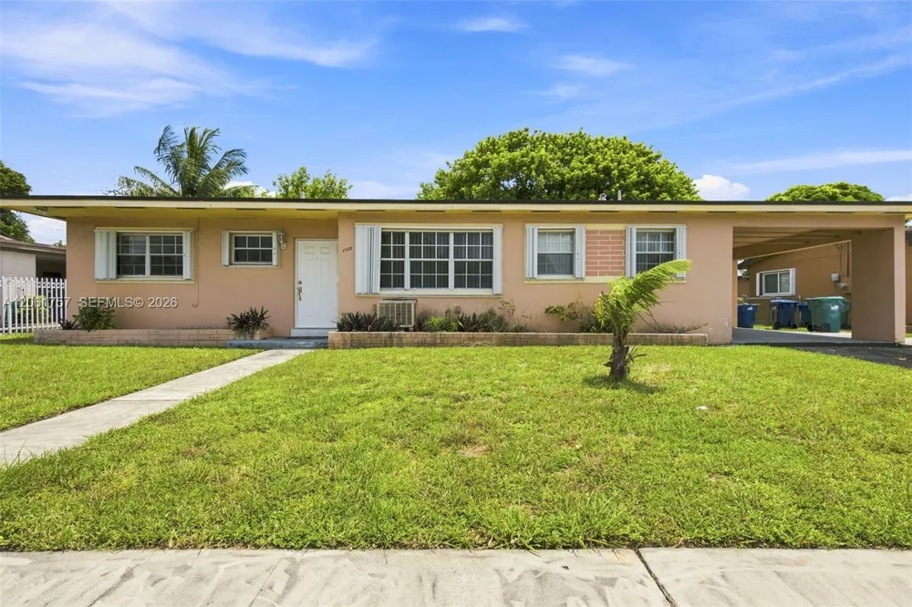 1760 NW 187th Ter Miami Gardens, FL 33056